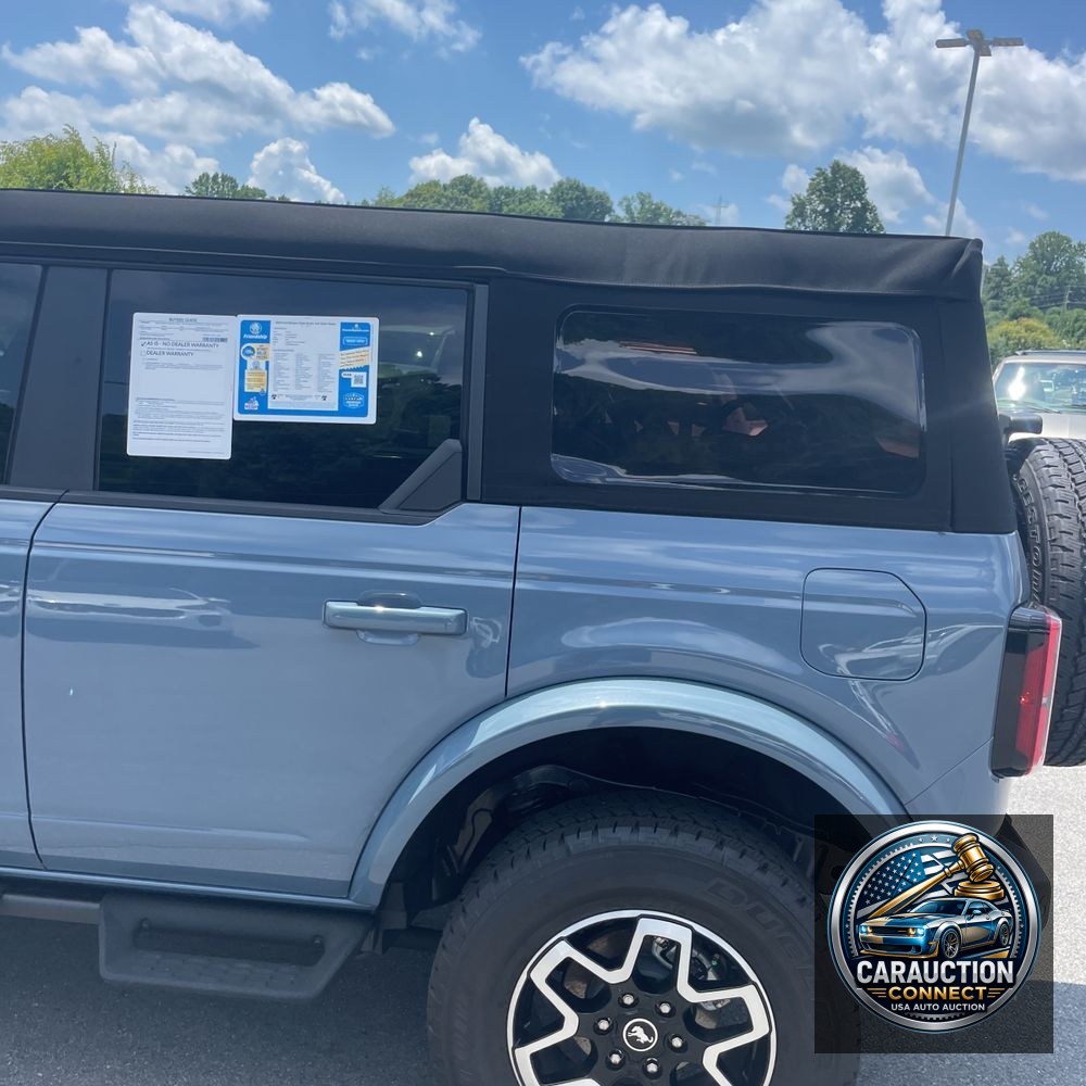 2024 Ford Bronco Outer Banks