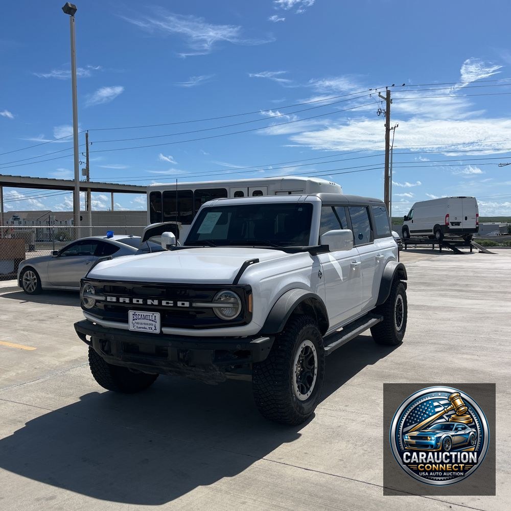 2024 Ford Bronco Outer Banks