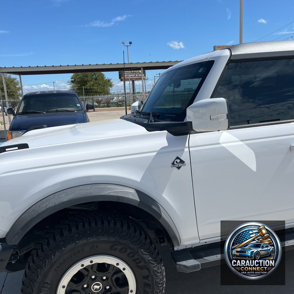 2024 Ford Bronco Outer Banks