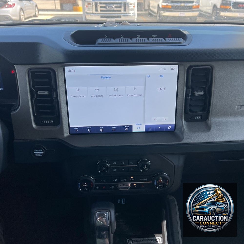 2024 Ford Bronco Outer Banks
