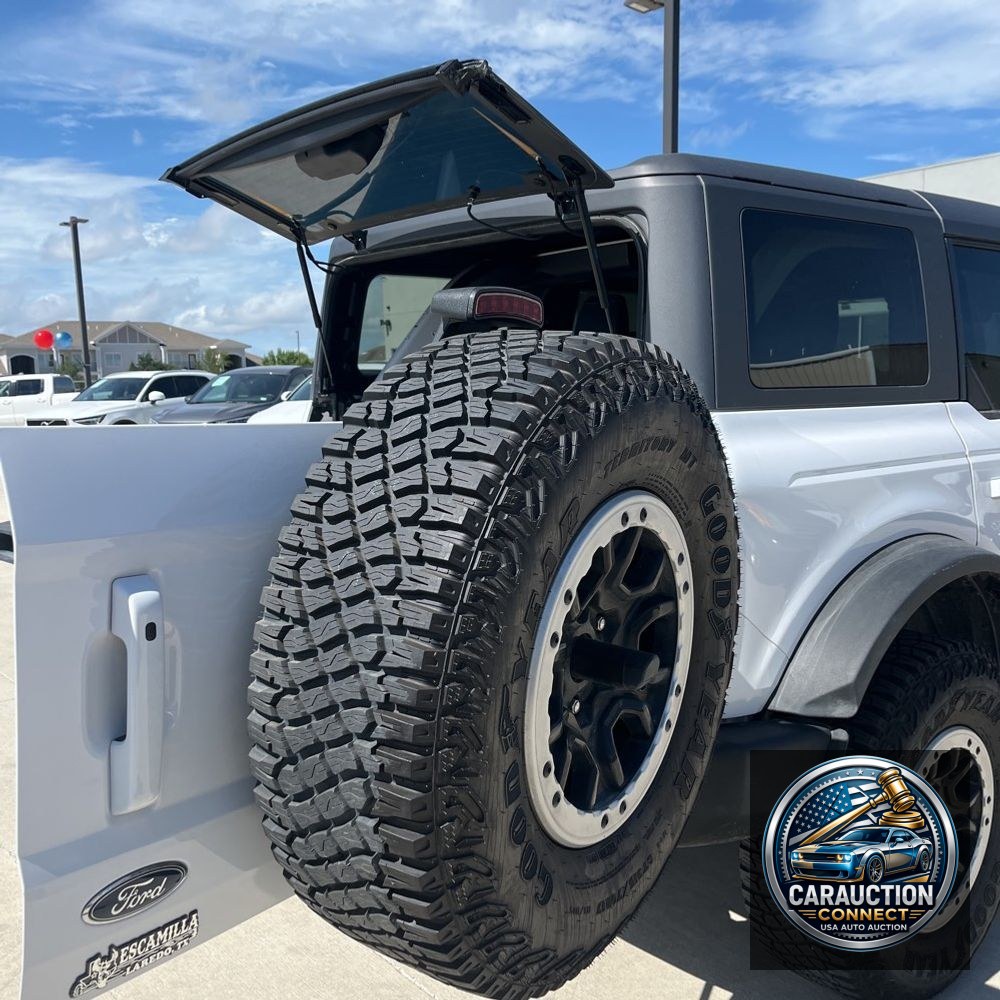 2024 Ford Bronco Outer Banks