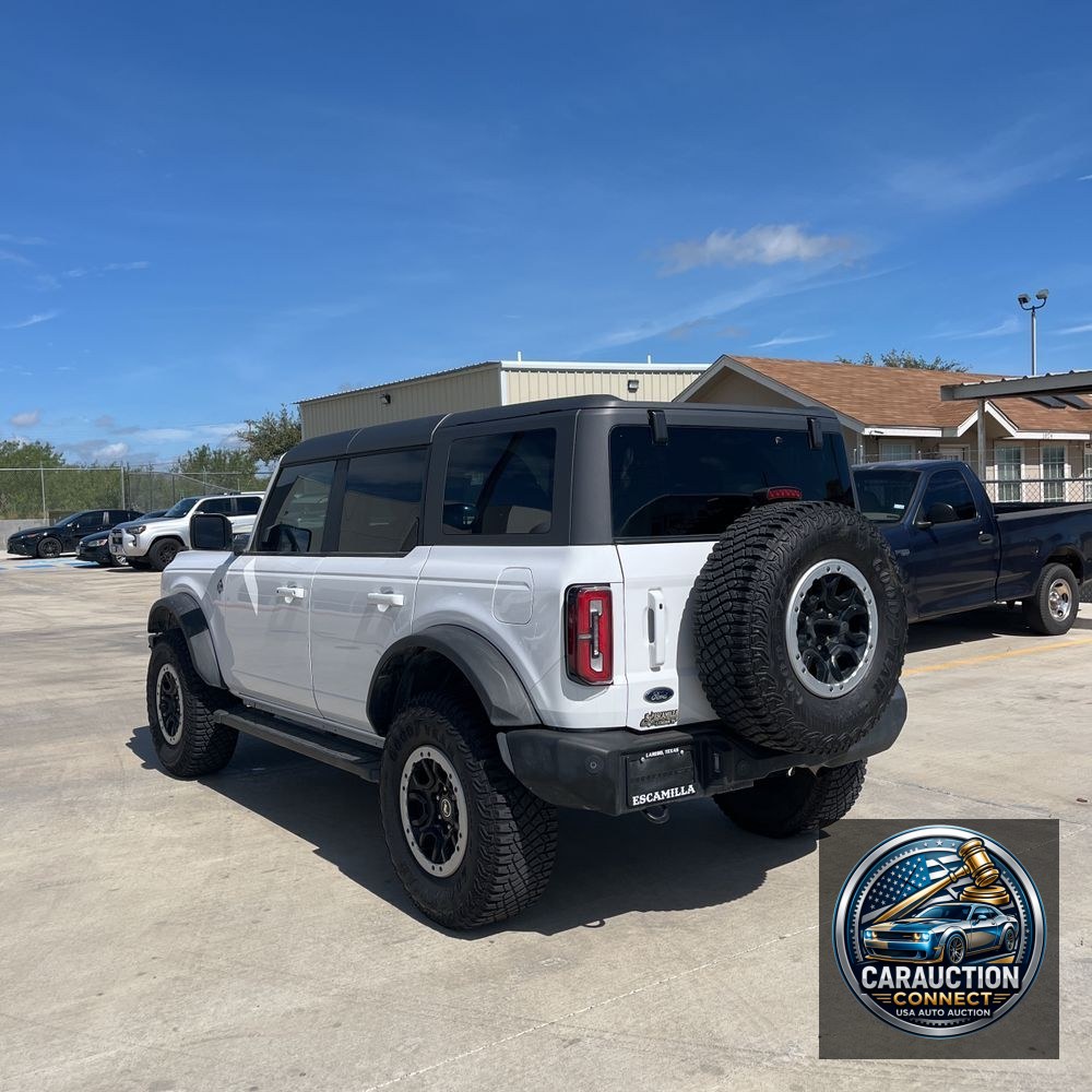 2024 Ford Bronco Outer Banks