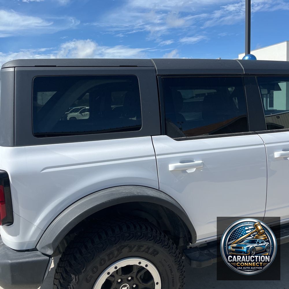 2024 Ford Bronco Outer Banks
