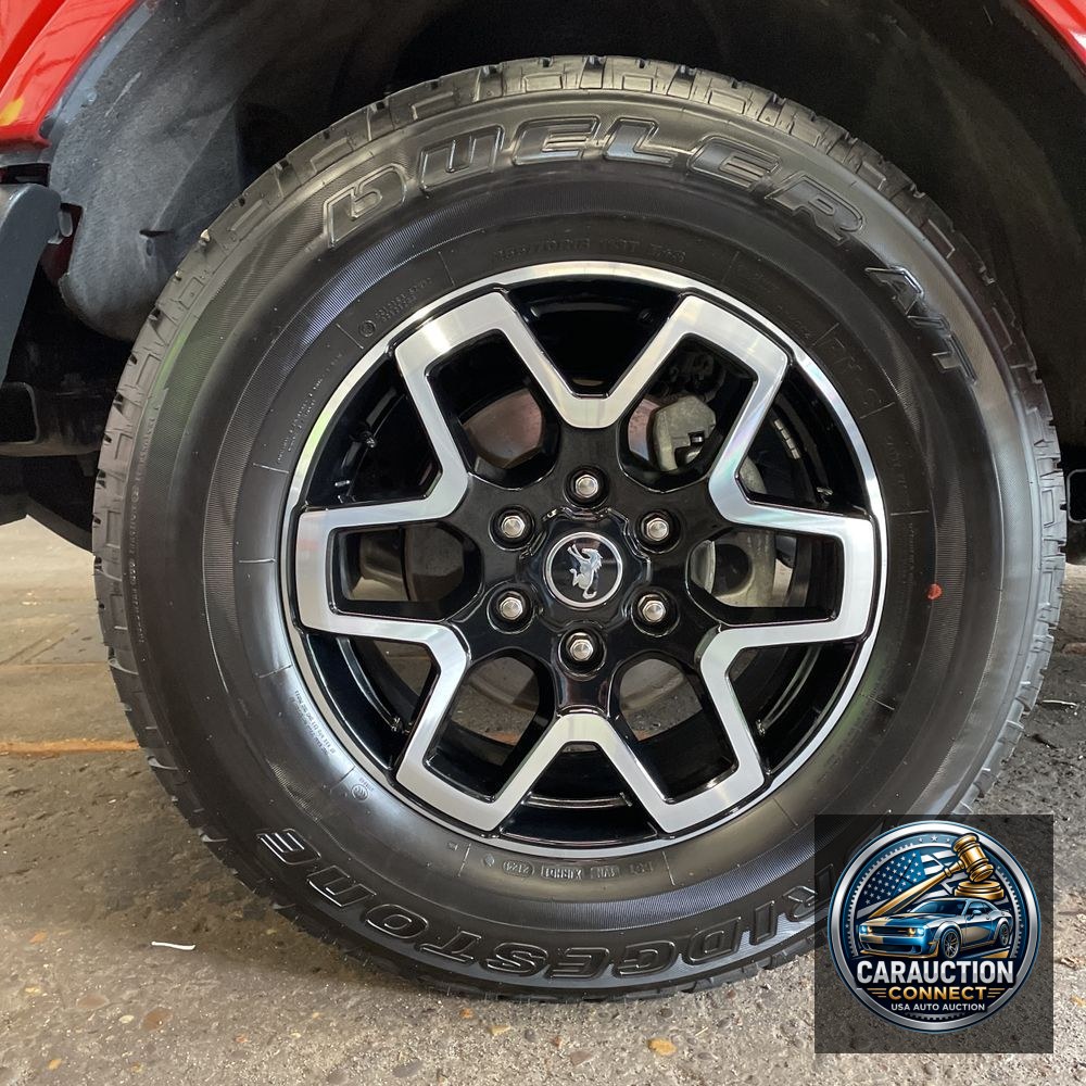 2024 Ford Bronco Outer Banks