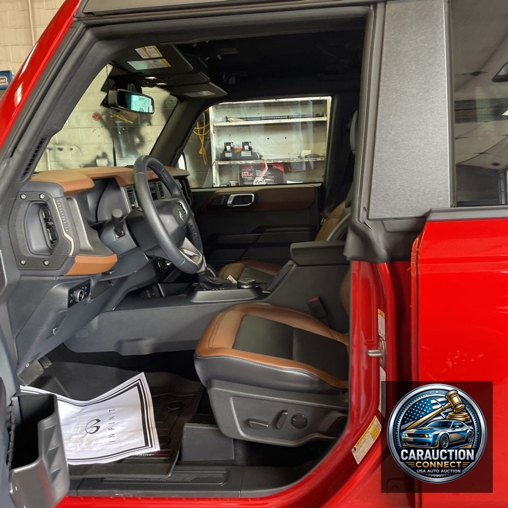 2024 Ford Bronco Outer Banks