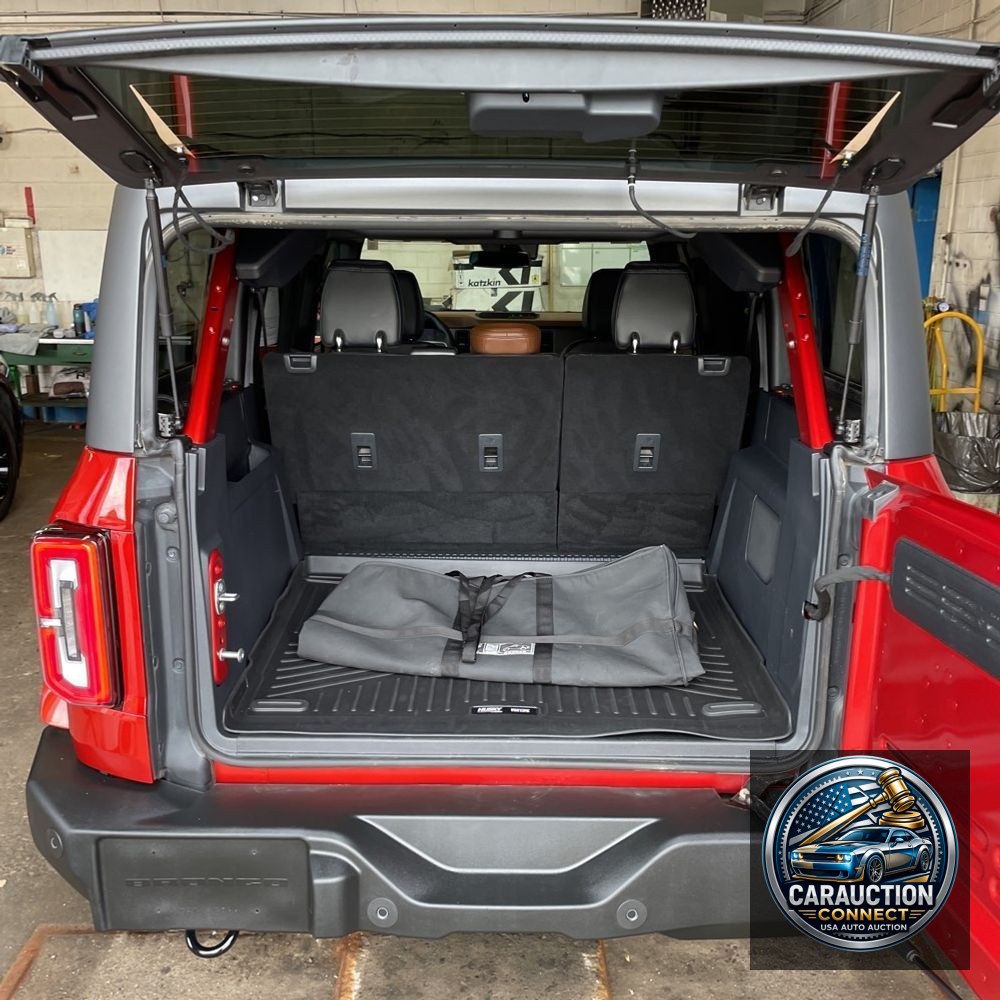 2024 Ford Bronco Outer Banks