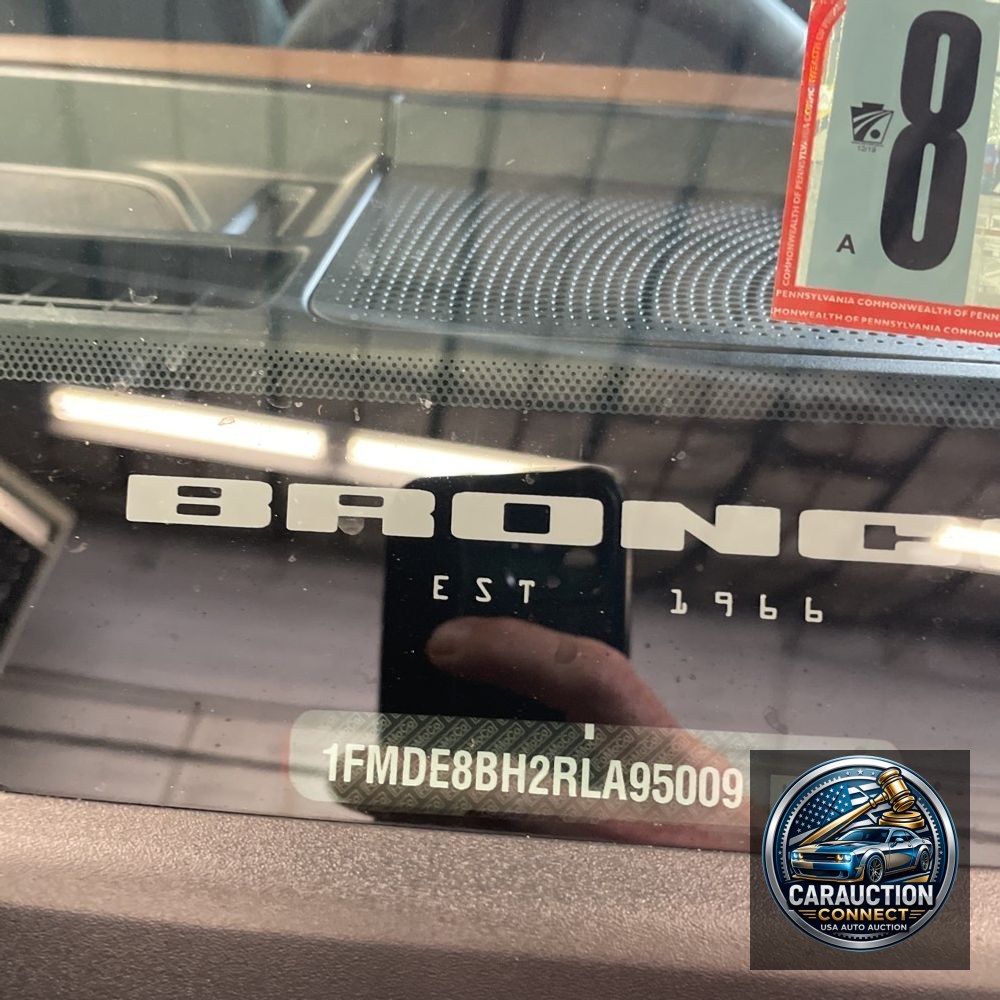 2024 Ford Bronco Outer Banks