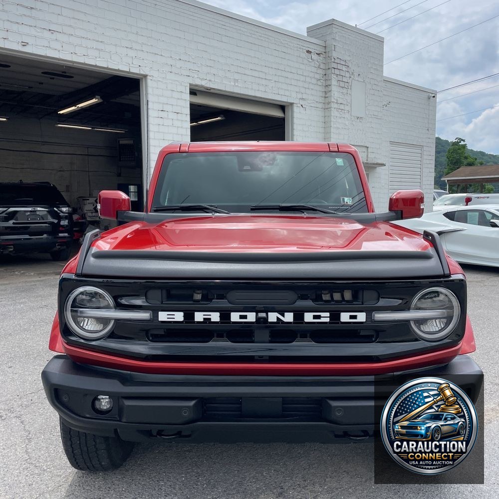 2024 Ford Bronco Outer Banks