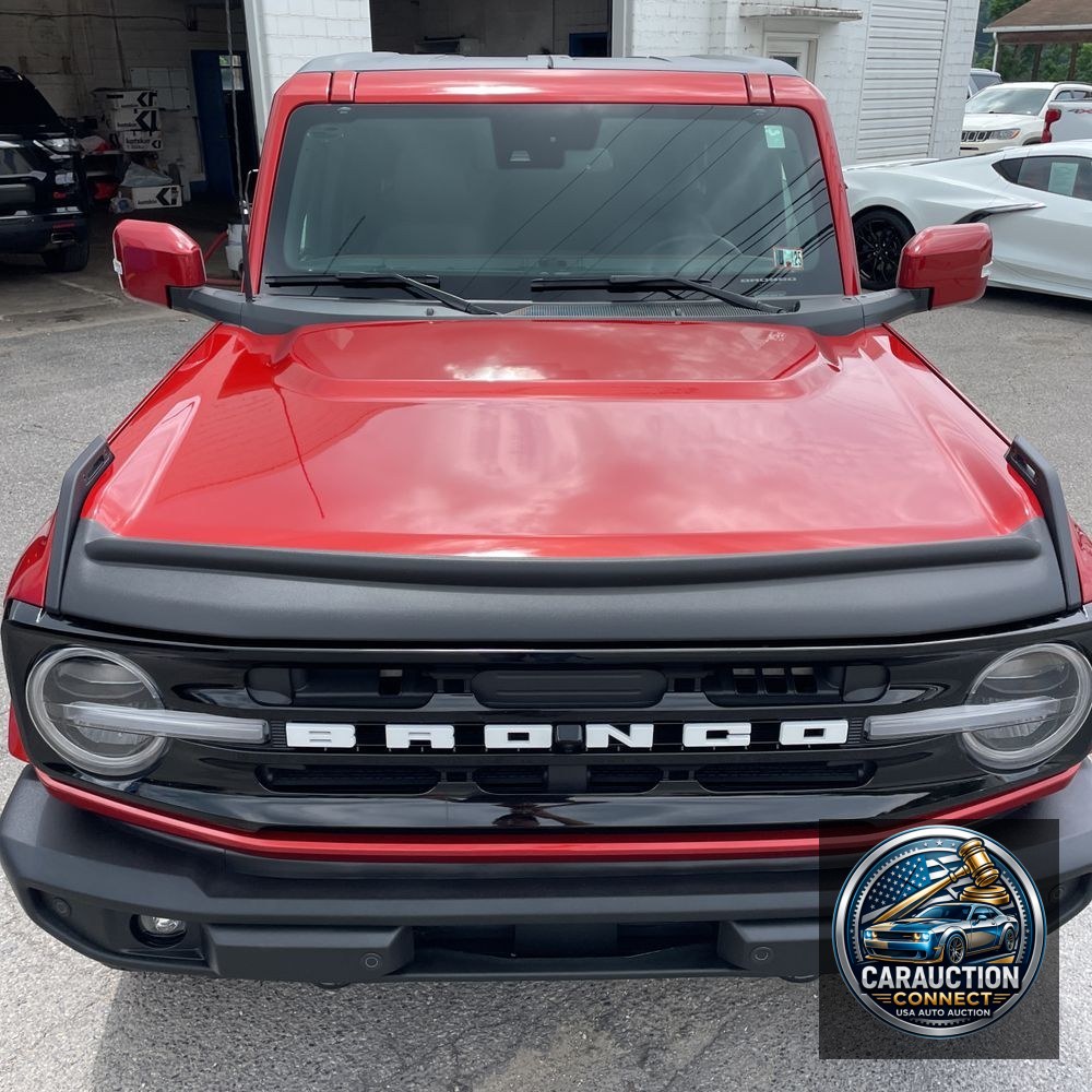 2024 Ford Bronco Outer Banks