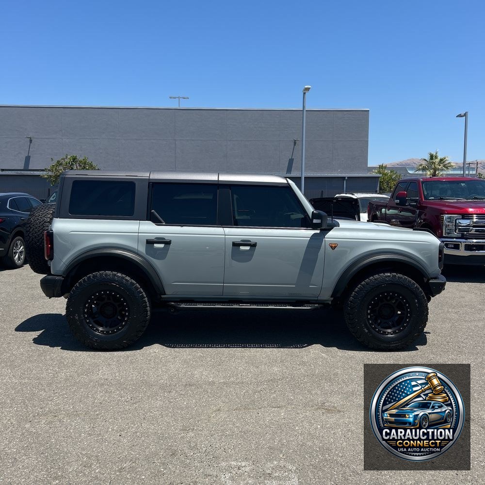 2022 Ford Bronco Badlands Advanced