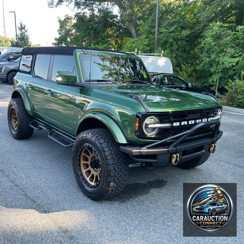 2024 Ford Bronco Outer Banks