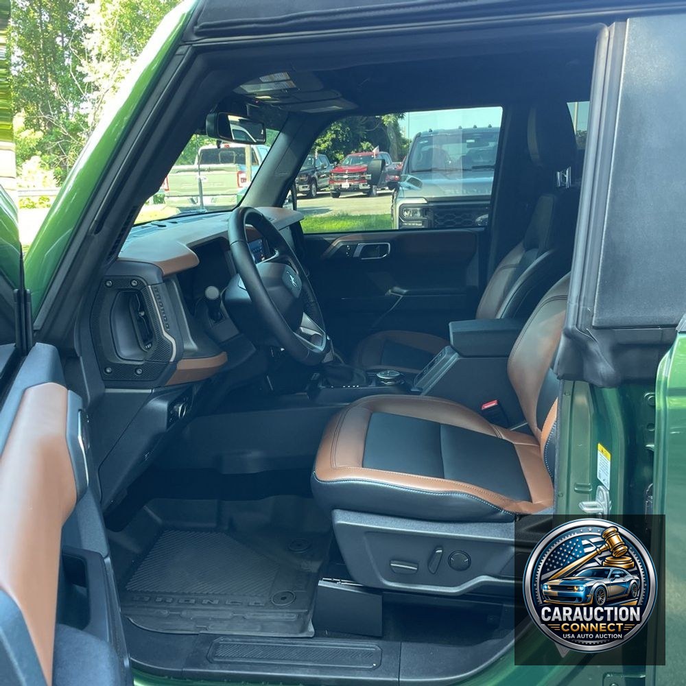 2024 Ford Bronco Outer Banks