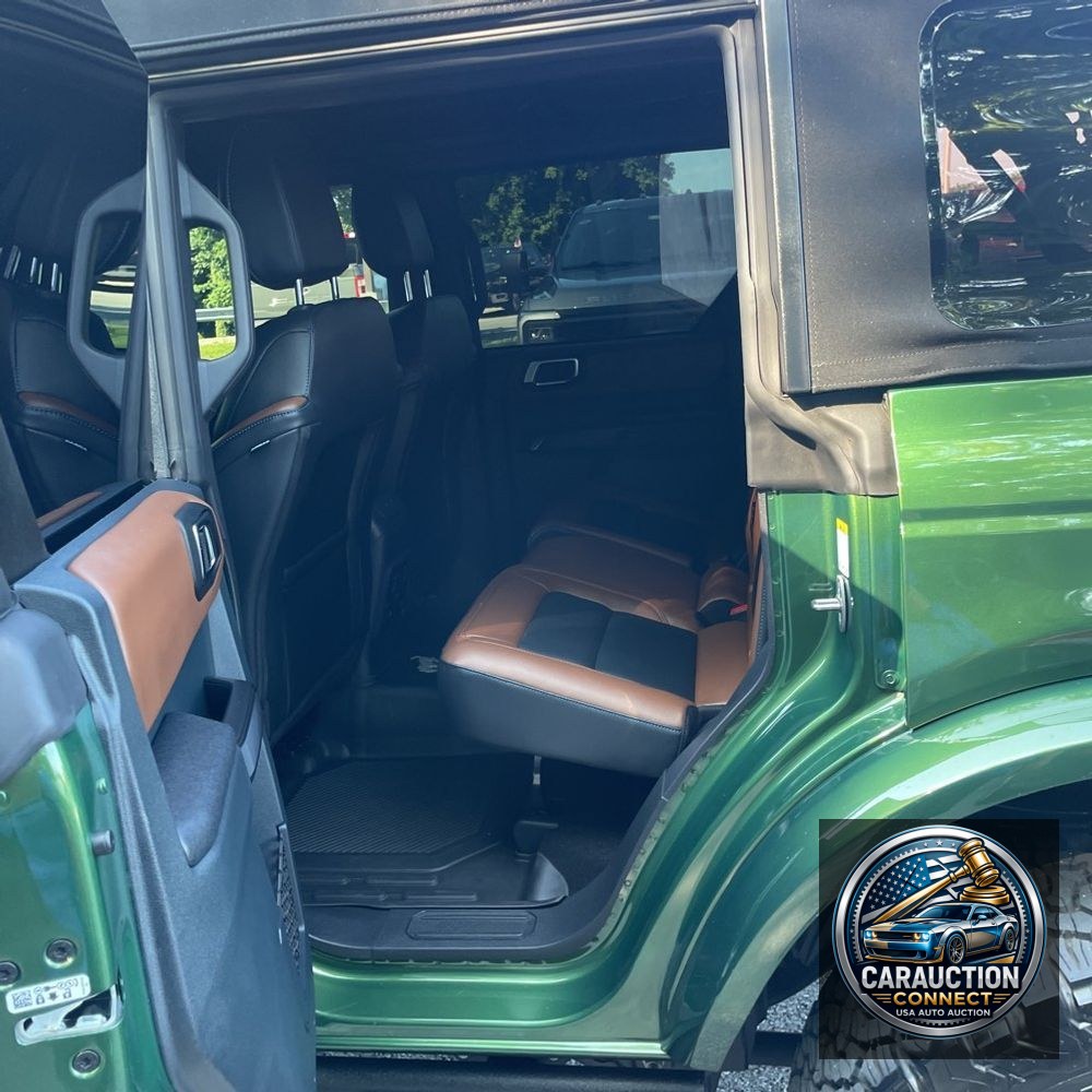 2024 Ford Bronco Outer Banks