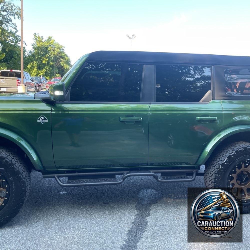 2024 Ford Bronco Outer Banks