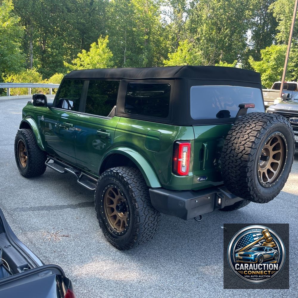 2024 Ford Bronco Outer Banks