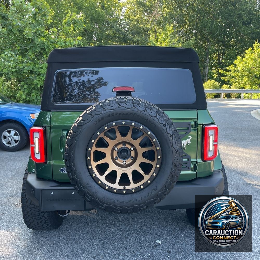 2024 Ford Bronco Outer Banks
