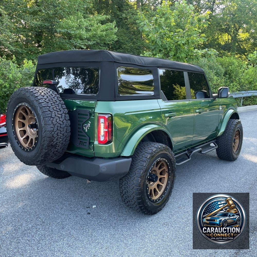 2024 Ford Bronco Outer Banks