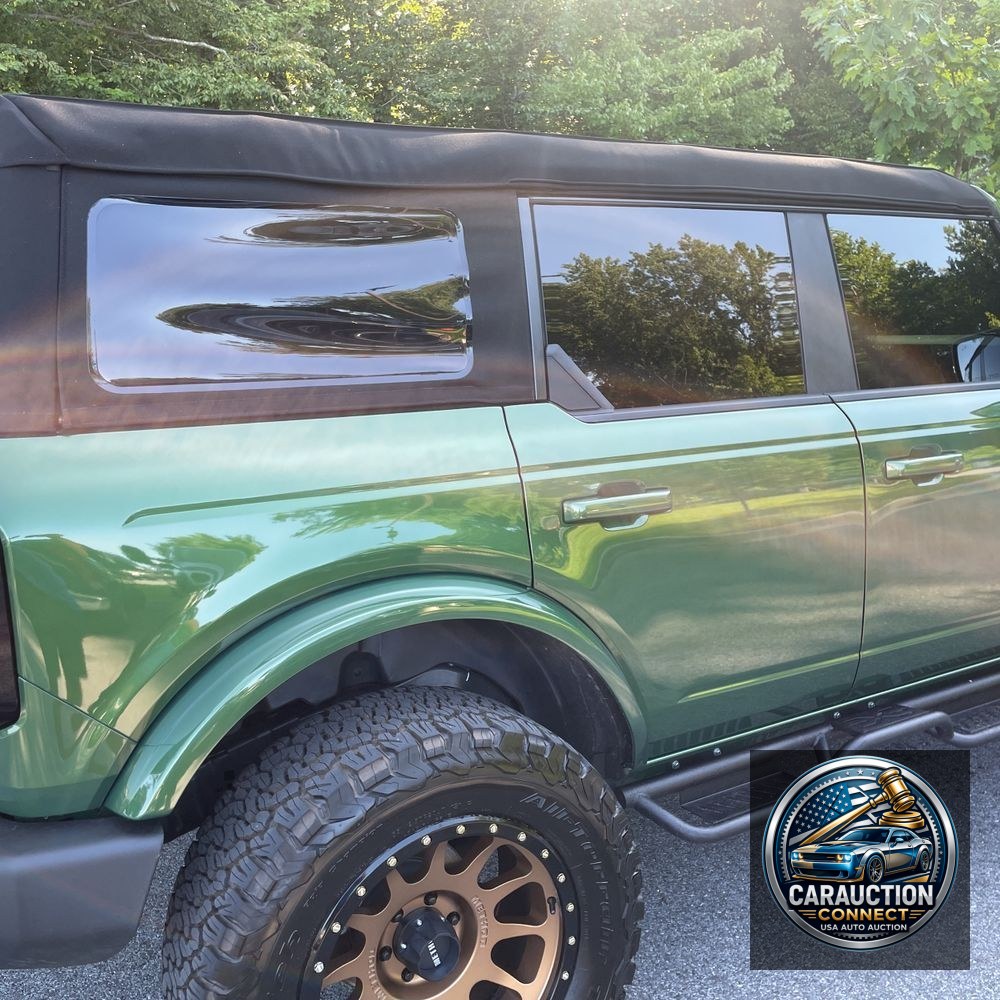 2024 Ford Bronco Outer Banks