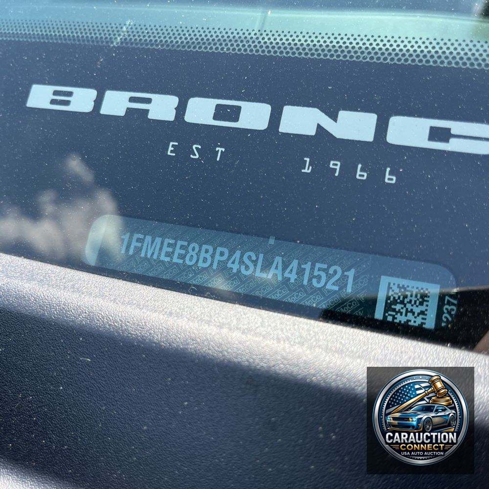 2025 Ford Bronco Outer Banks