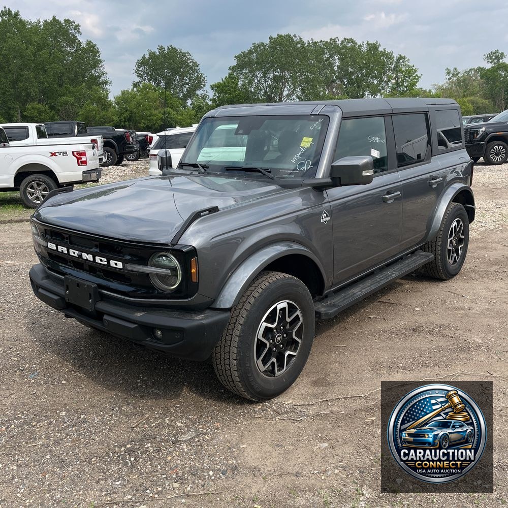 2024 Ford Bronco Outer Banks