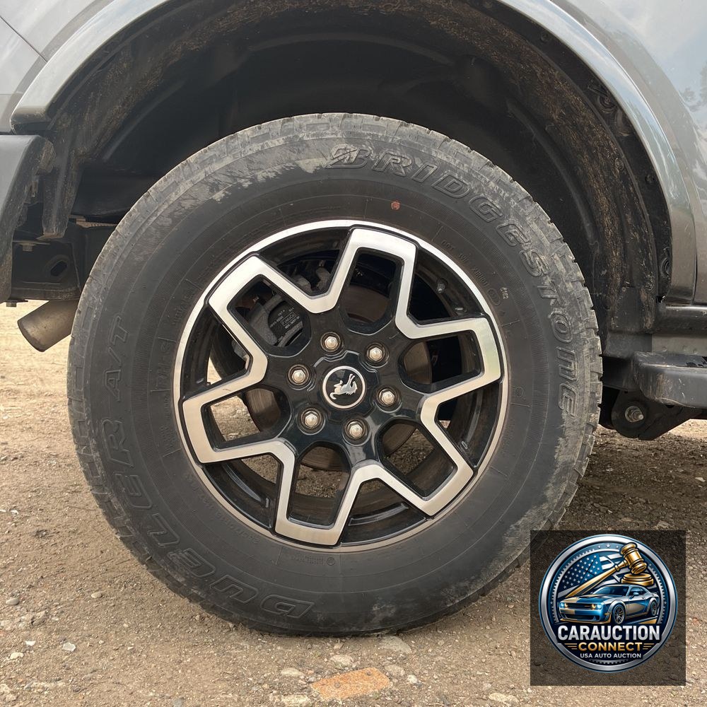 2024 Ford Bronco Outer Banks