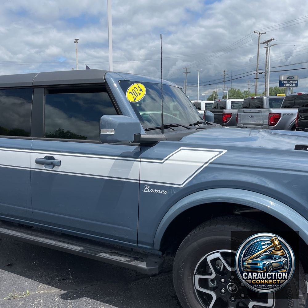 2024 Ford Bronco Outer Banks