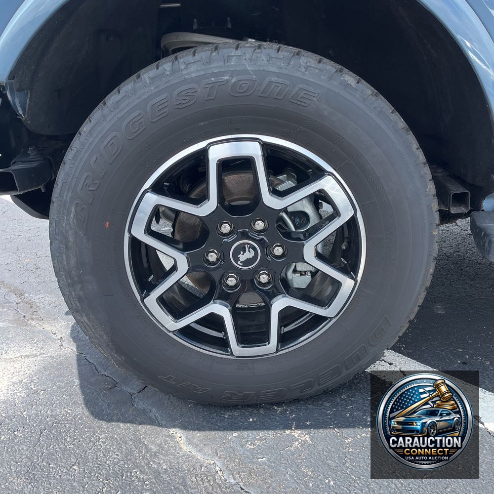 2024 Ford Bronco Outer Banks