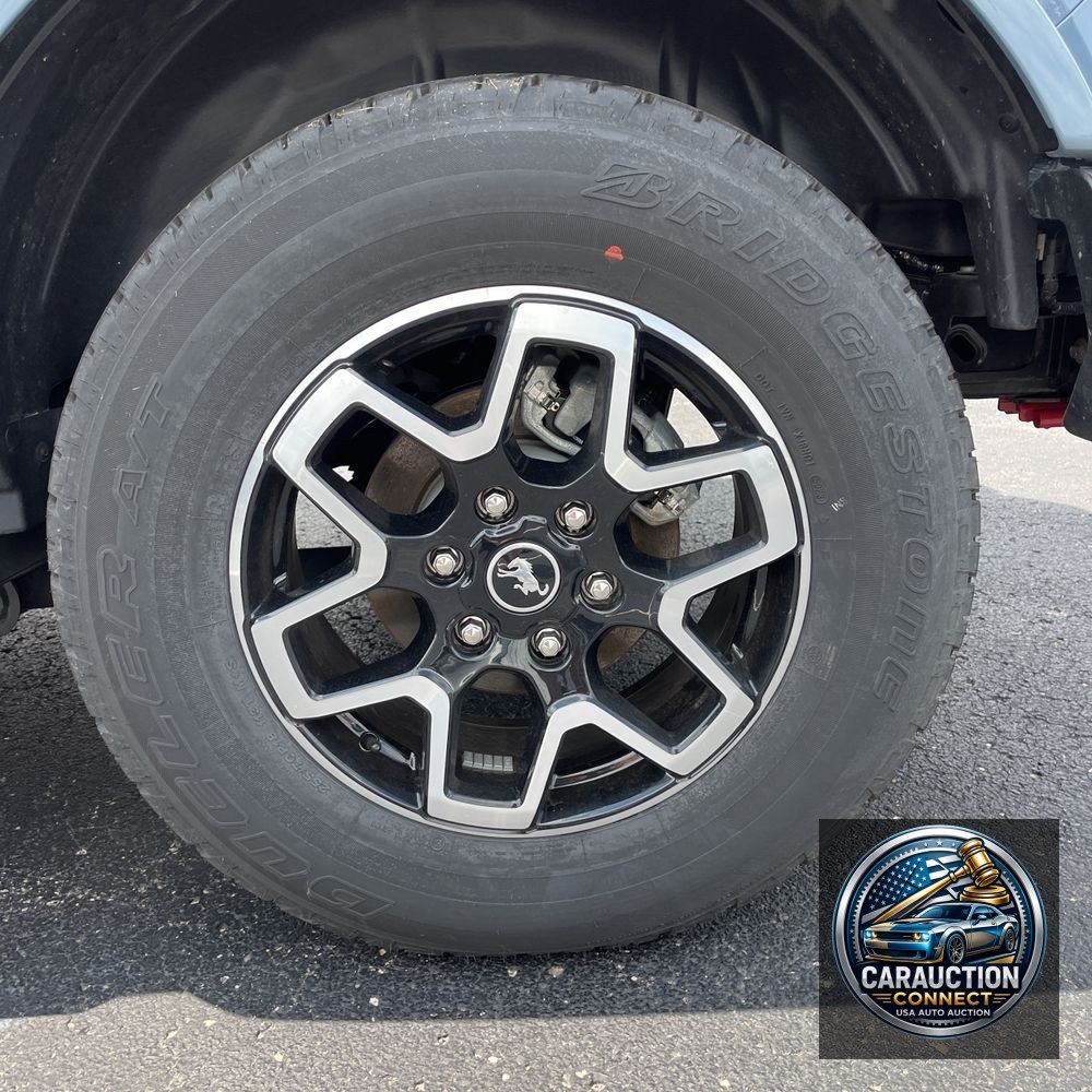 2024 Ford Bronco Outer Banks