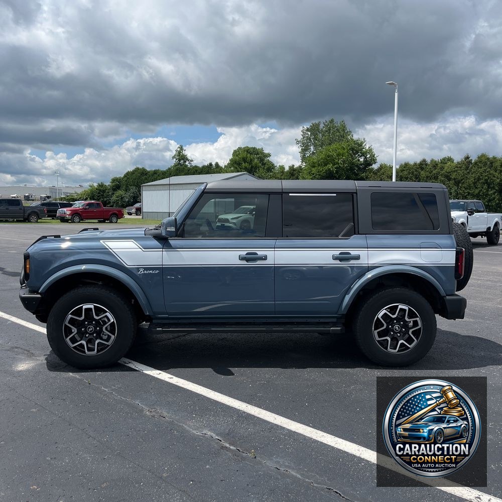 2024 Ford Bronco Outer Banks