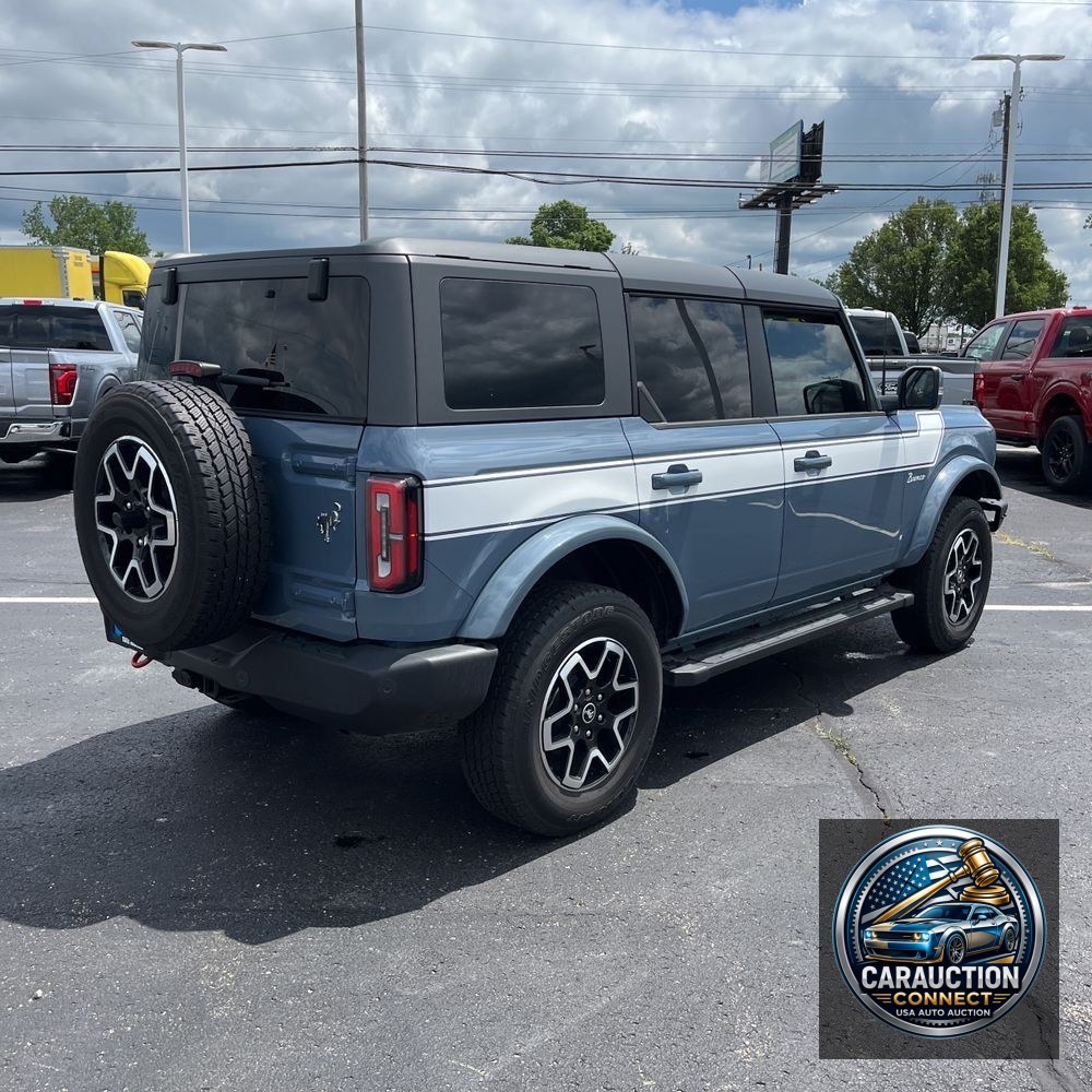 2024 Ford Bronco Outer Banks