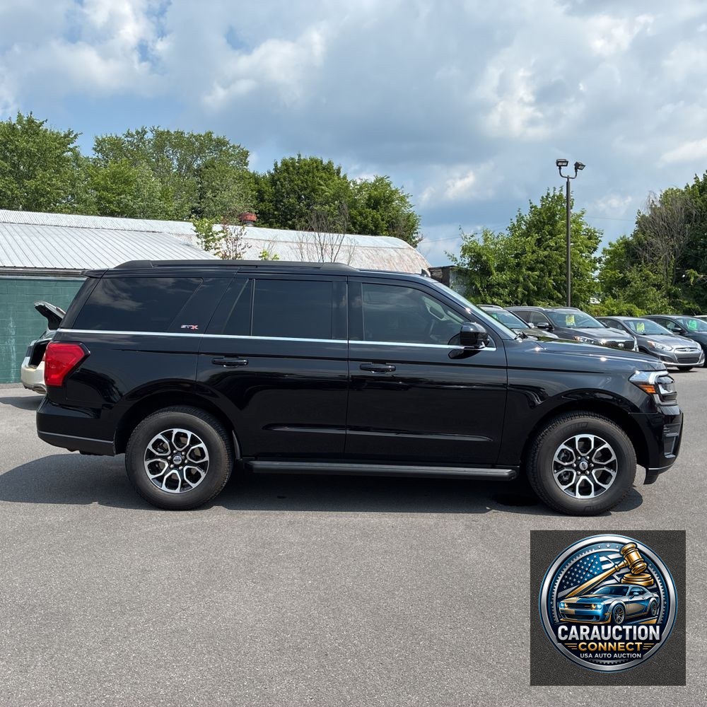 2024 Ford Expedition XL STX