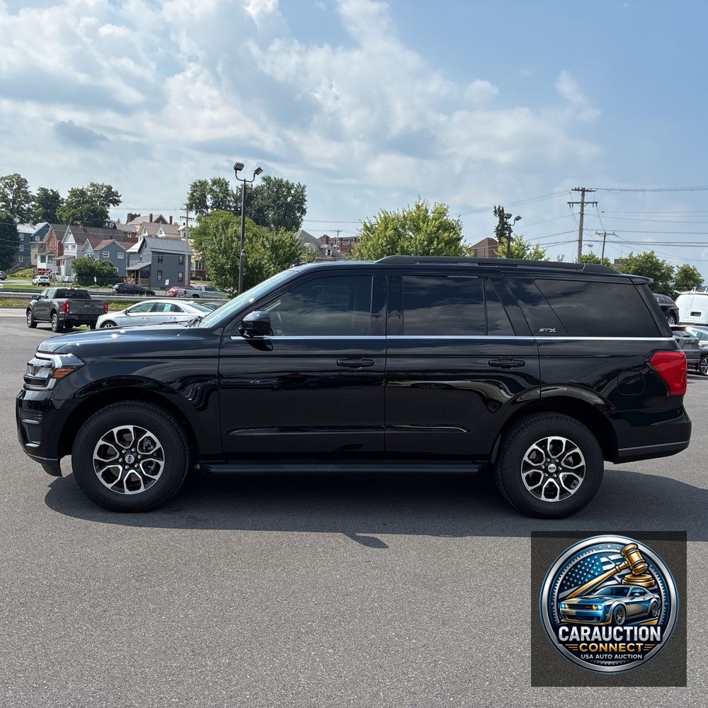 2024 Ford Expedition XL STX