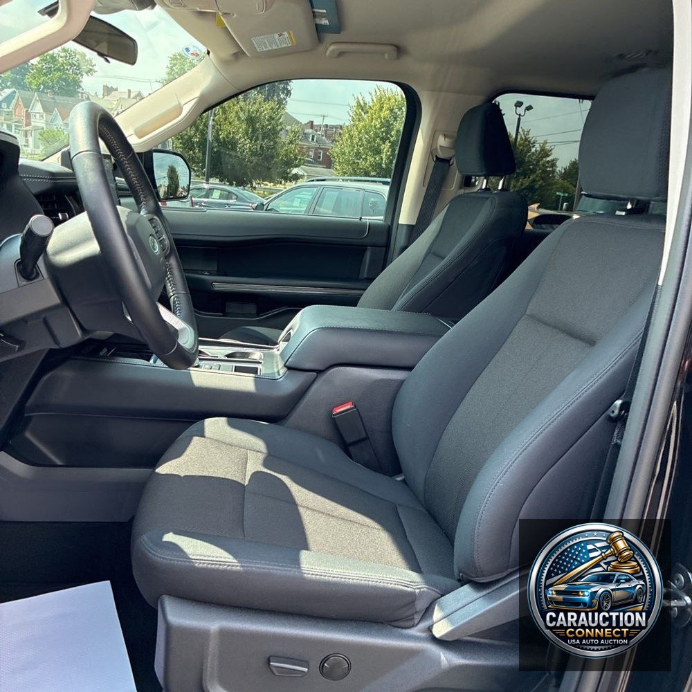 2024 Ford Expedition XL STX