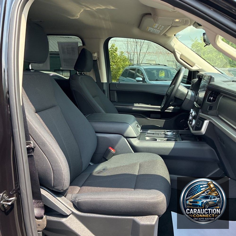 2024 Ford Expedition XL STX