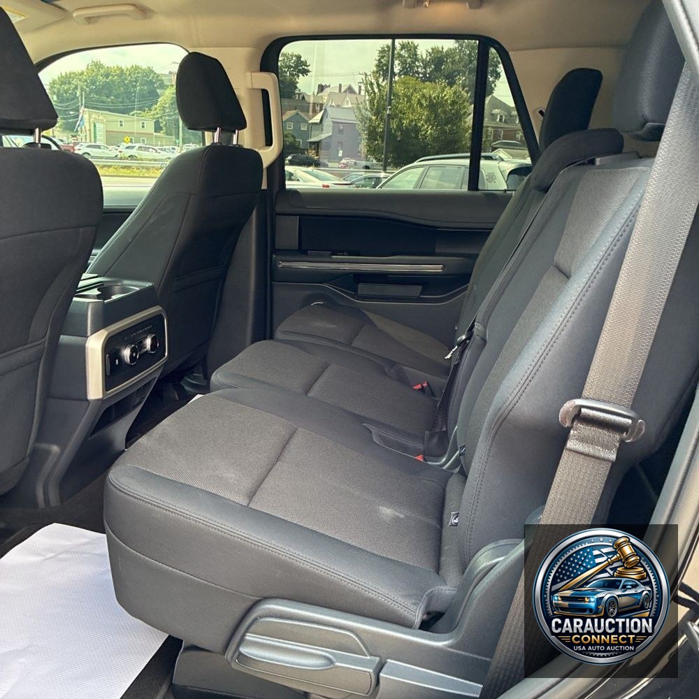 2024 Ford Expedition XL STX