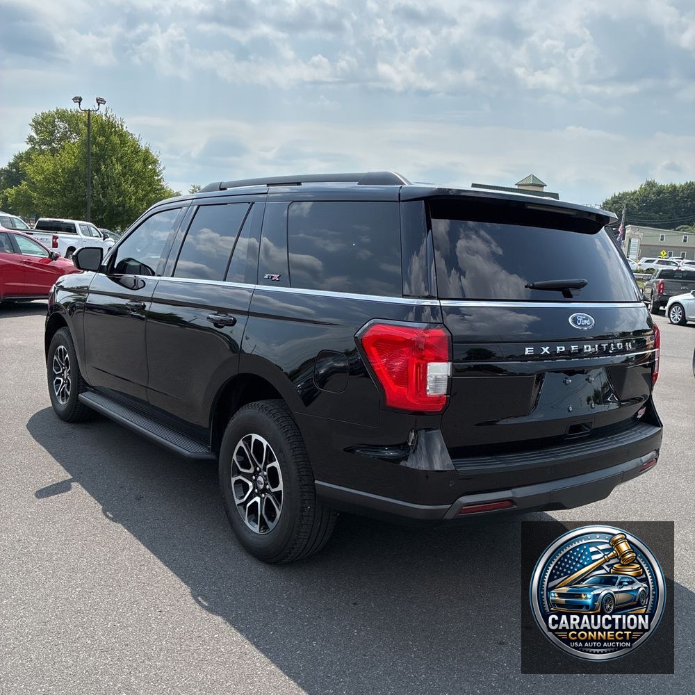 2024 Ford Expedition XL STX