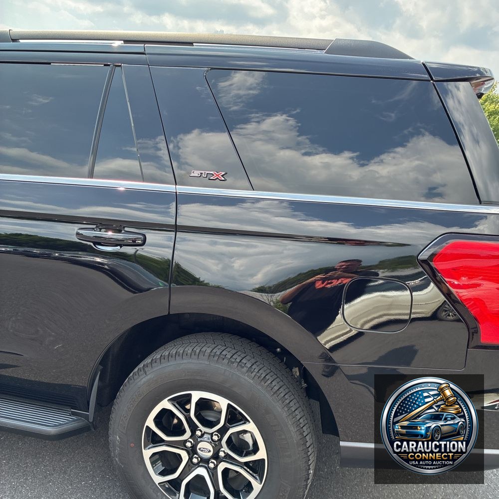 2024 Ford Expedition XL STX