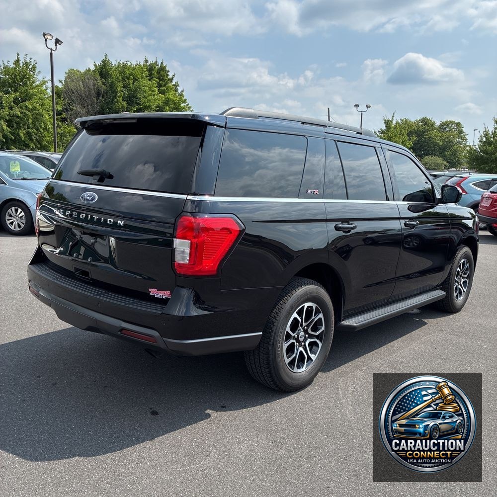 2024 Ford Expedition XL STX