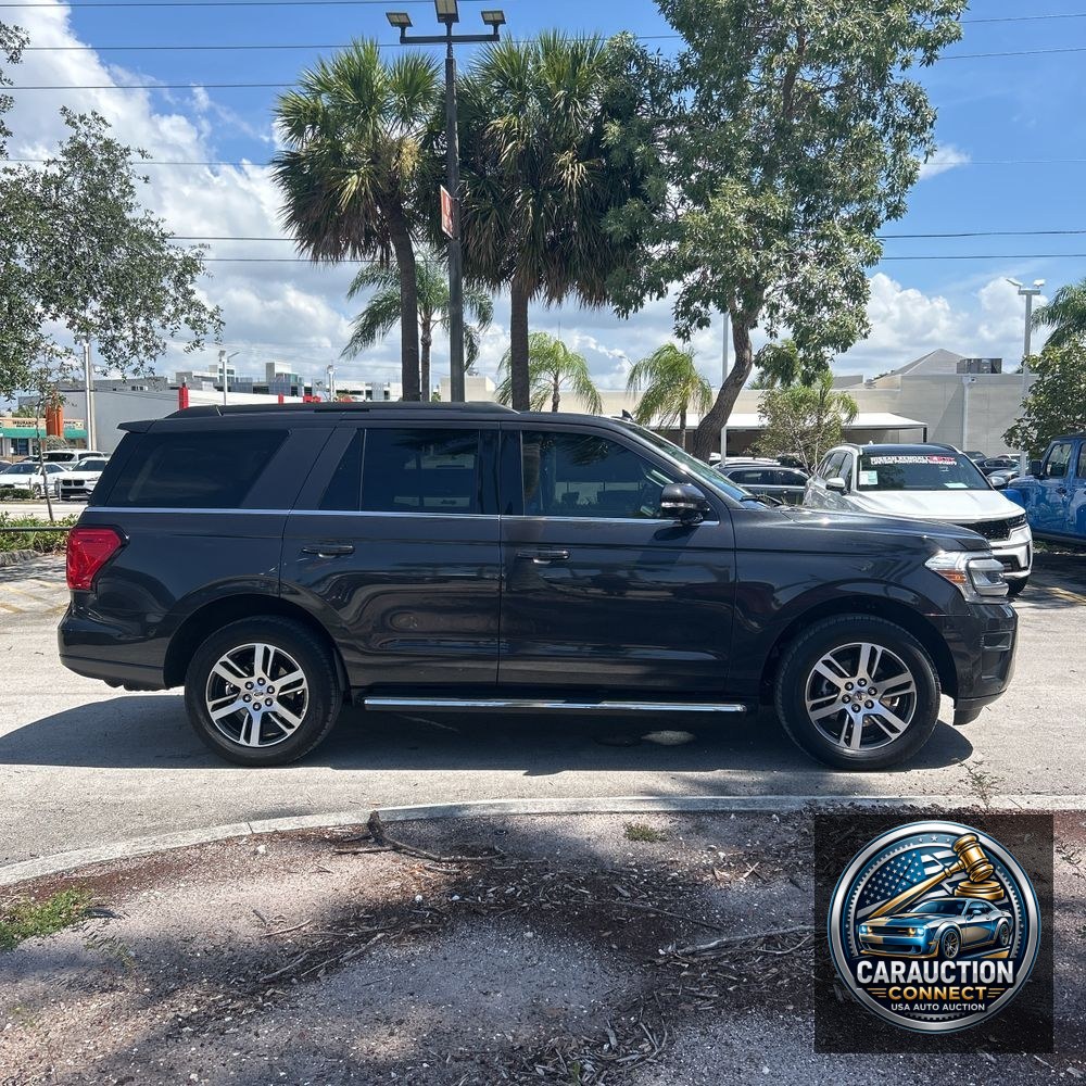 2022 Ford Expedition XLT