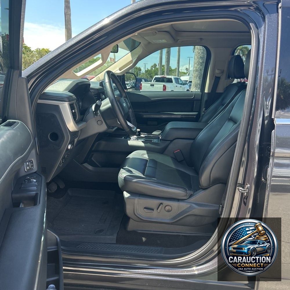 2022 Ford Expedition XLT