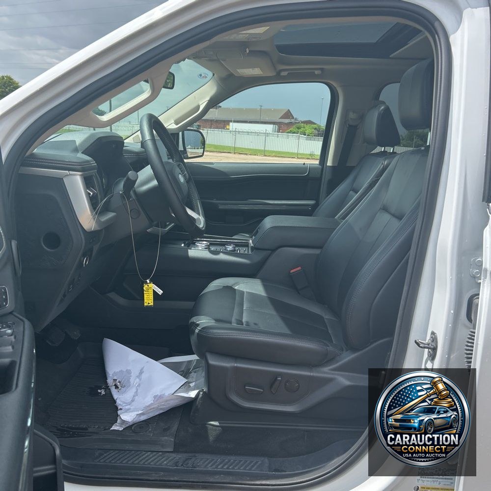 2024 Ford Expedition XLT