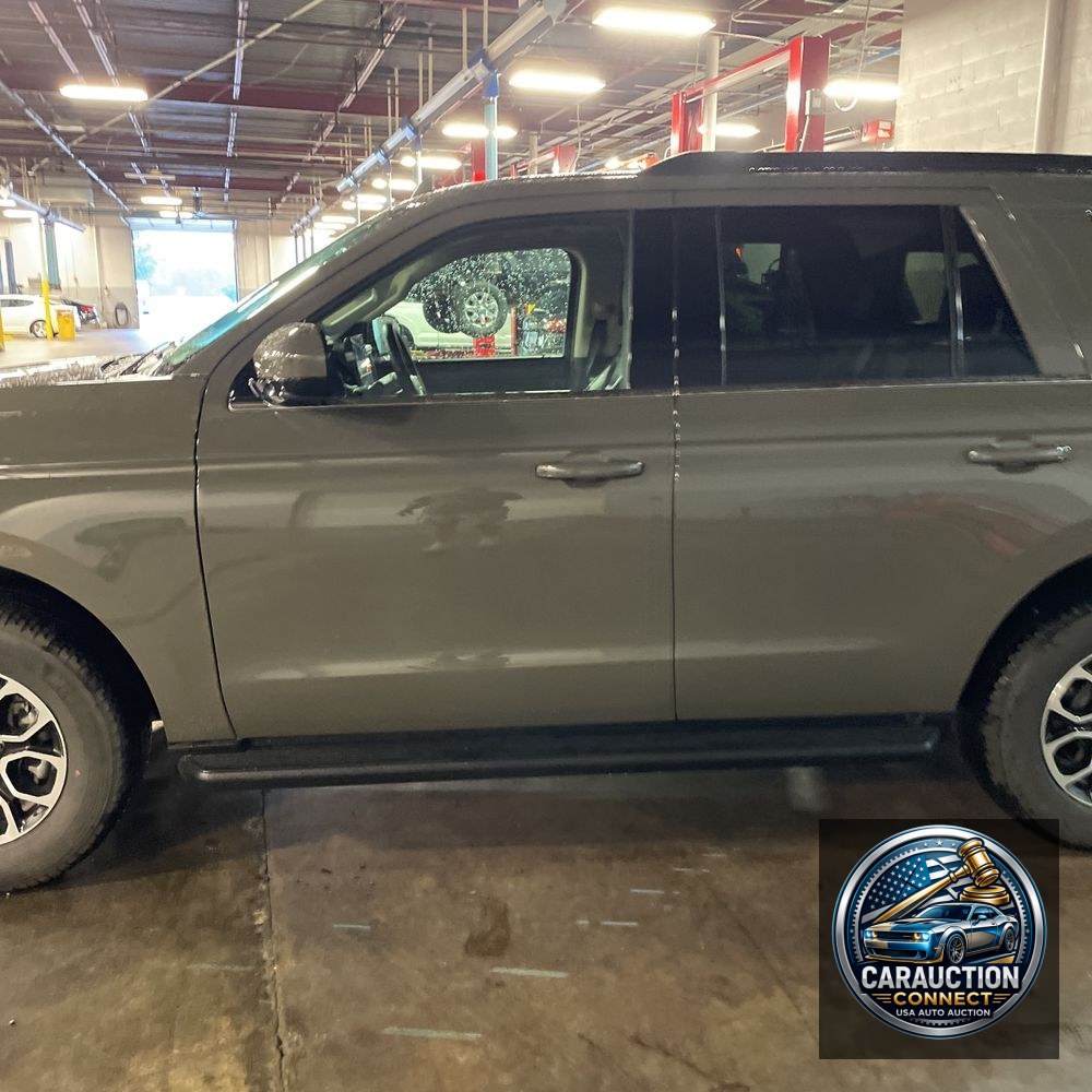 2024 Ford Expedition XLT