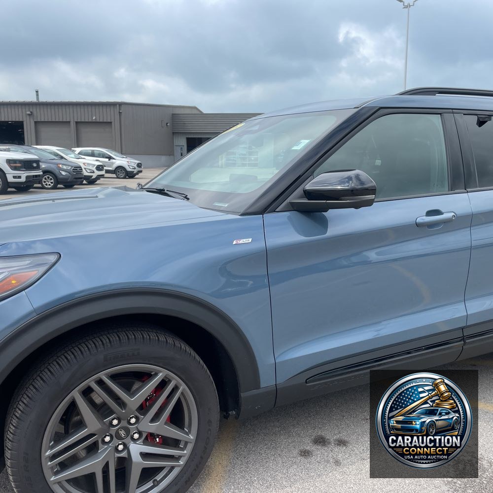 2025 Ford Explorer ST-Line