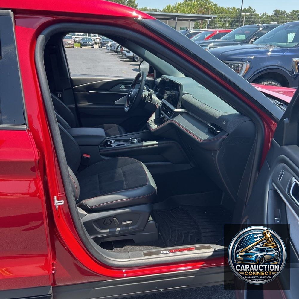 2025 Ford Explorer ST