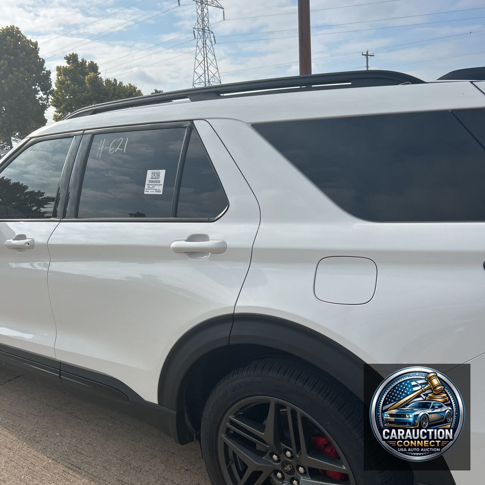 2025 Ford Explorer ST