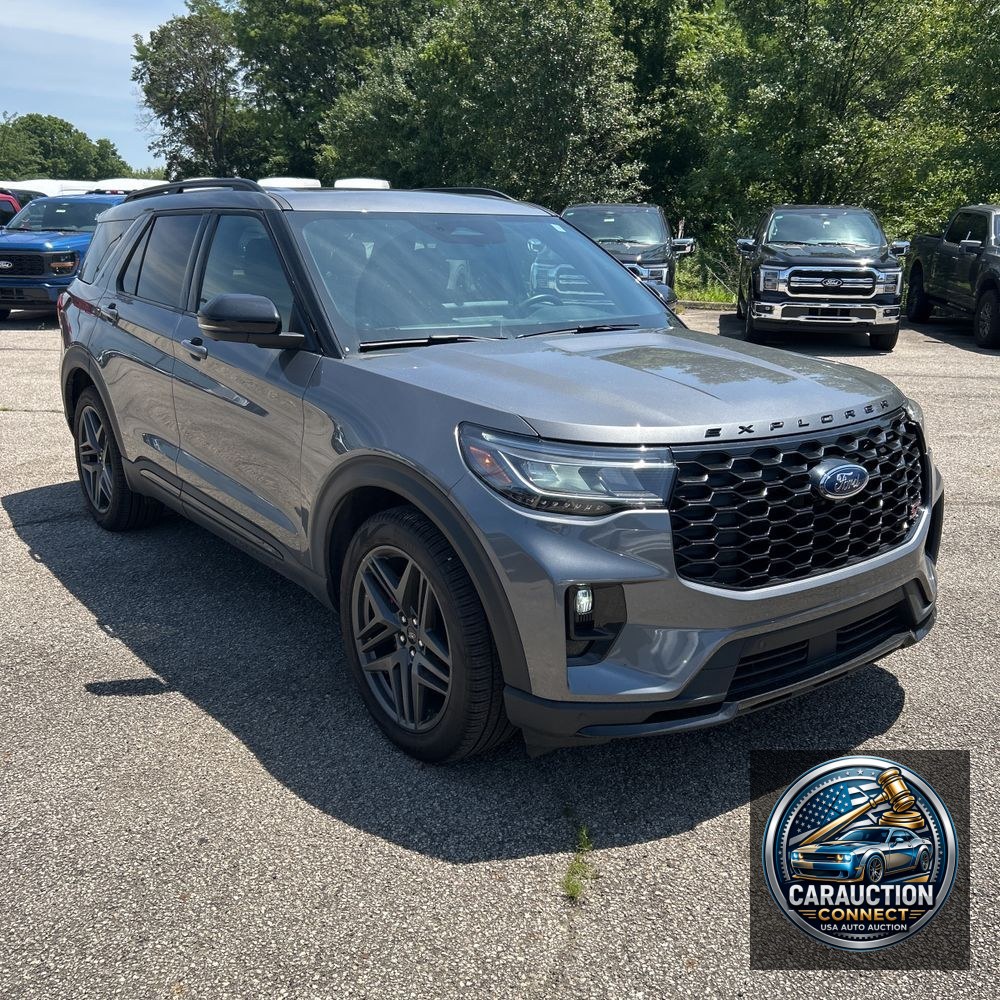 2025 Ford Explorer ST