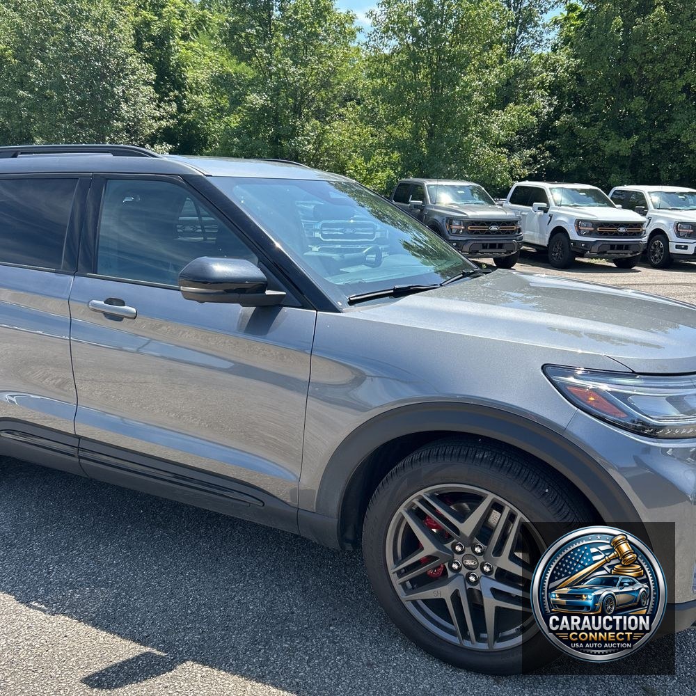2025 Ford Explorer ST