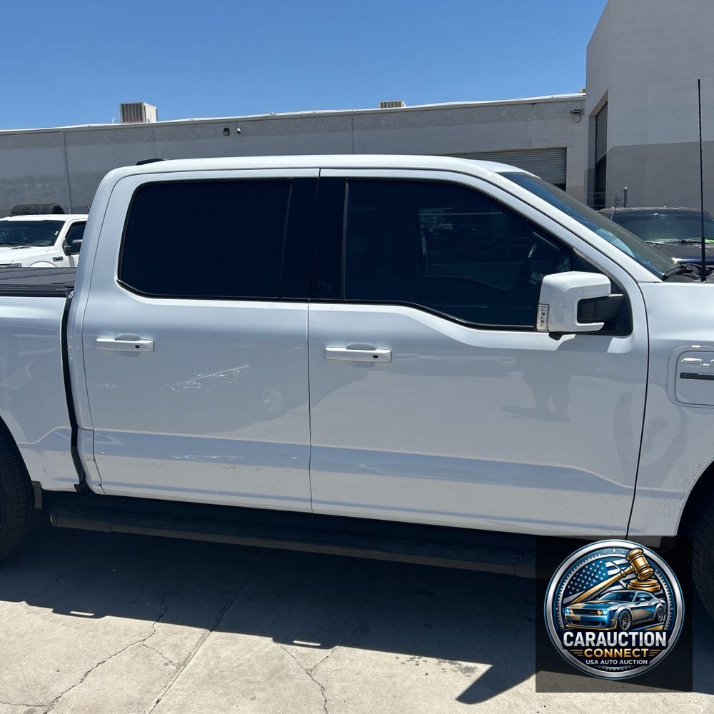 2023 Ford F-150 Lightning Lariat