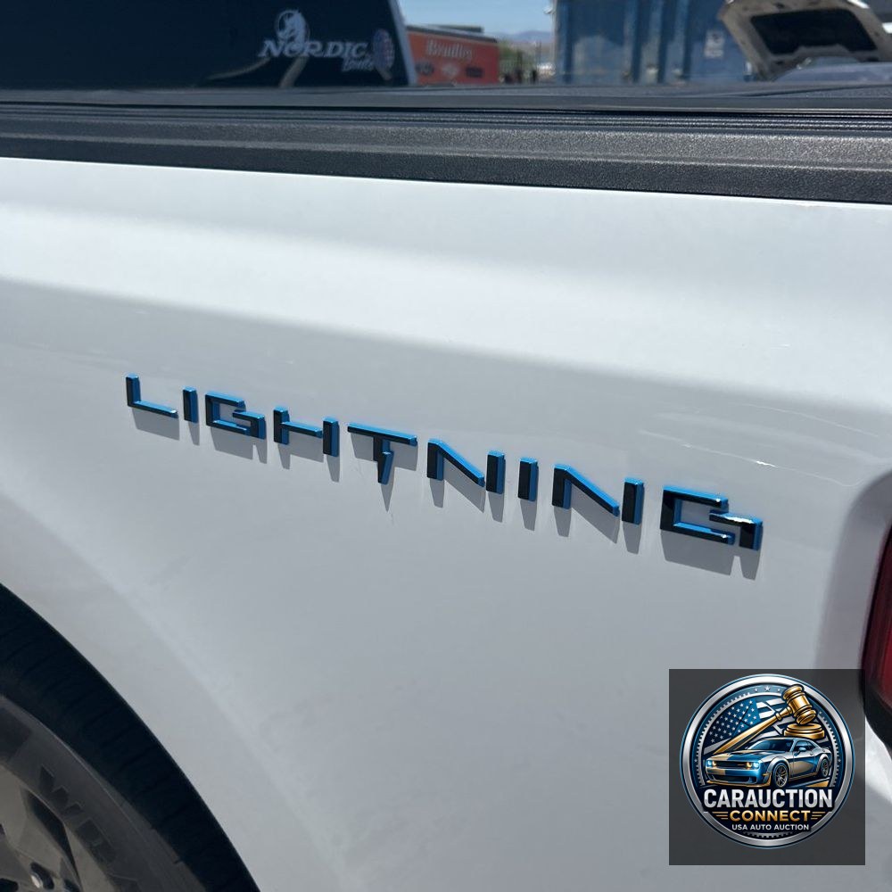 2023 Ford F-150 Lightning Lariat