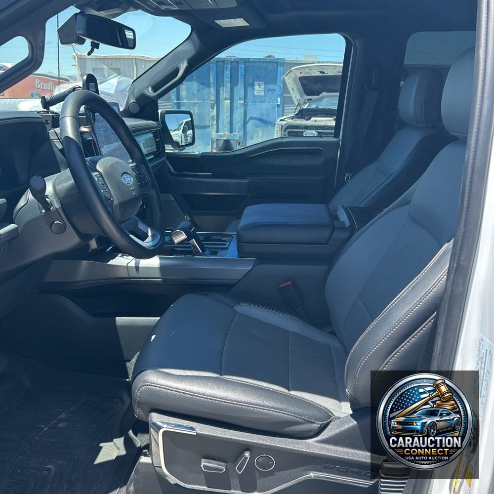 2023 Ford F-150 Lightning Lariat